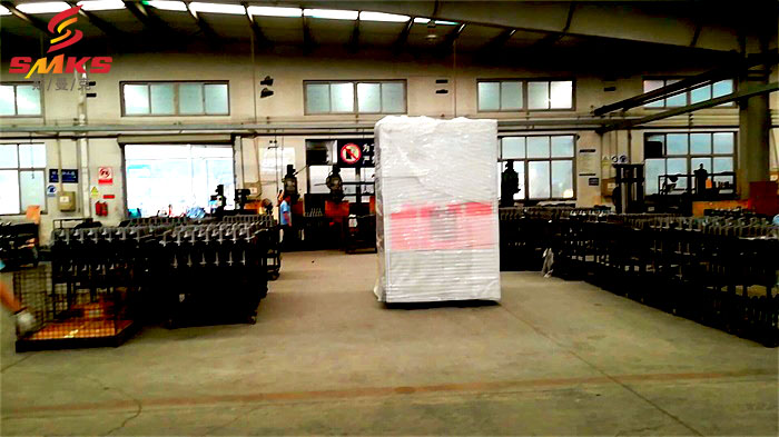 閥塊<a href='http://m.lifemessy.com' target='_blank'><u>交叉孔去毛刺</u></a>_蘇州斯曼克磨粒流設備有限公司